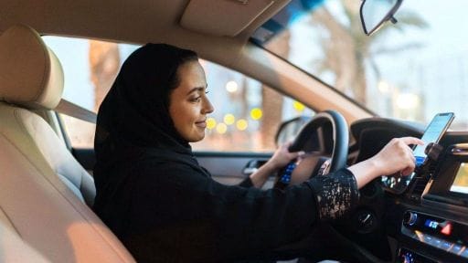 كيفية استخراج رخصة قيادة للنساء السعوديات
